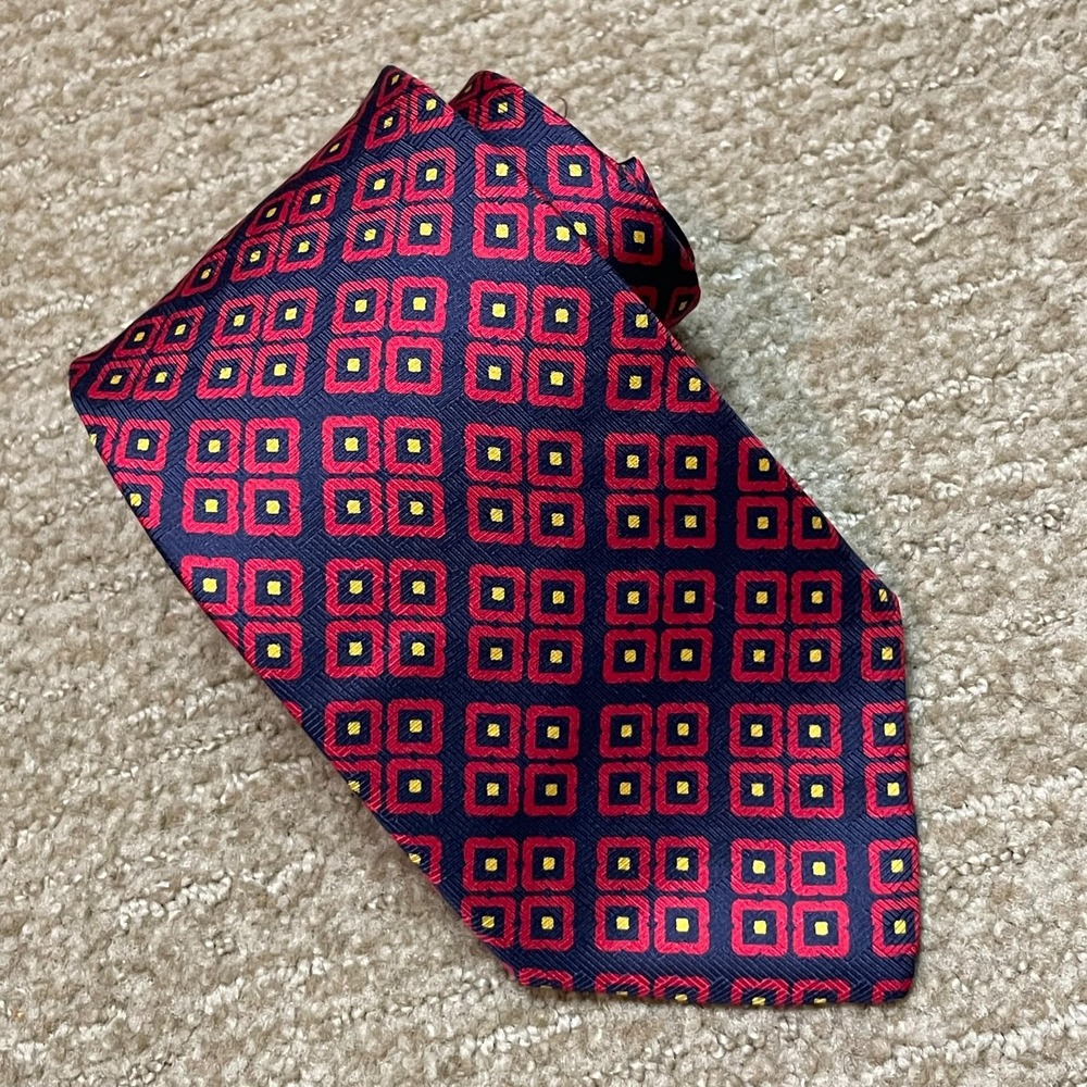 Brooks Brothers Makers 100% Silk Red Blue White Square Geometric Tie 3.75" x 59"